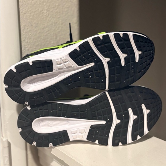 Asics Jolt 3 Black Green Running Shoes Sneakers 1014A203 Mens Sz 7 - Picture 7 of 8